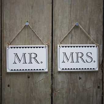 Vintage Affair - Mr & Mrs Signs